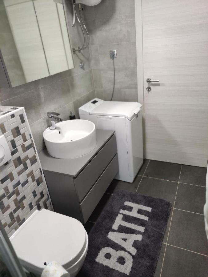 Apartman Ivana Biograd Na Moru Esterno foto