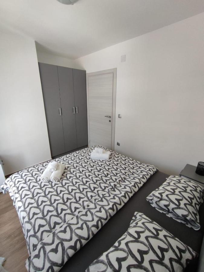 Apartman Ivana Biograd Na Moru Esterno foto
