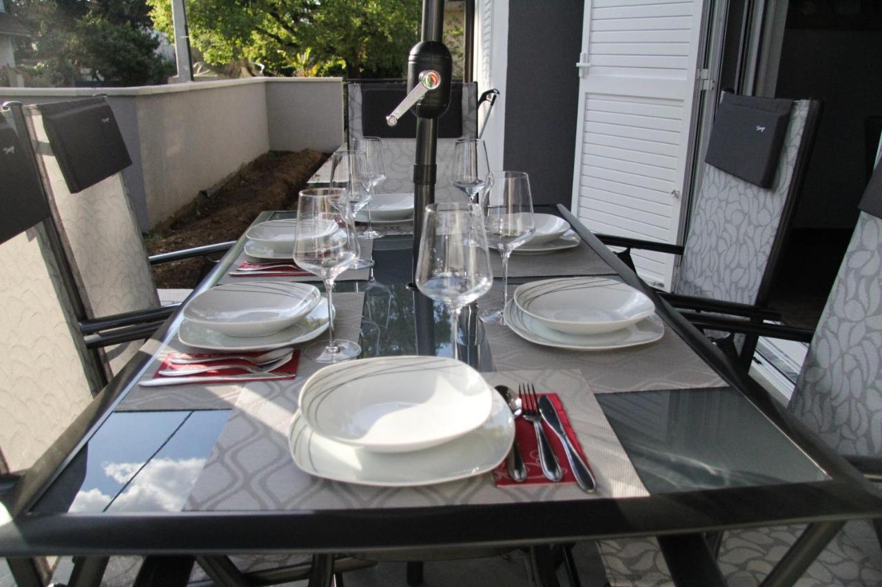 Apartman Ivana Biograd Na Moru Esterno foto