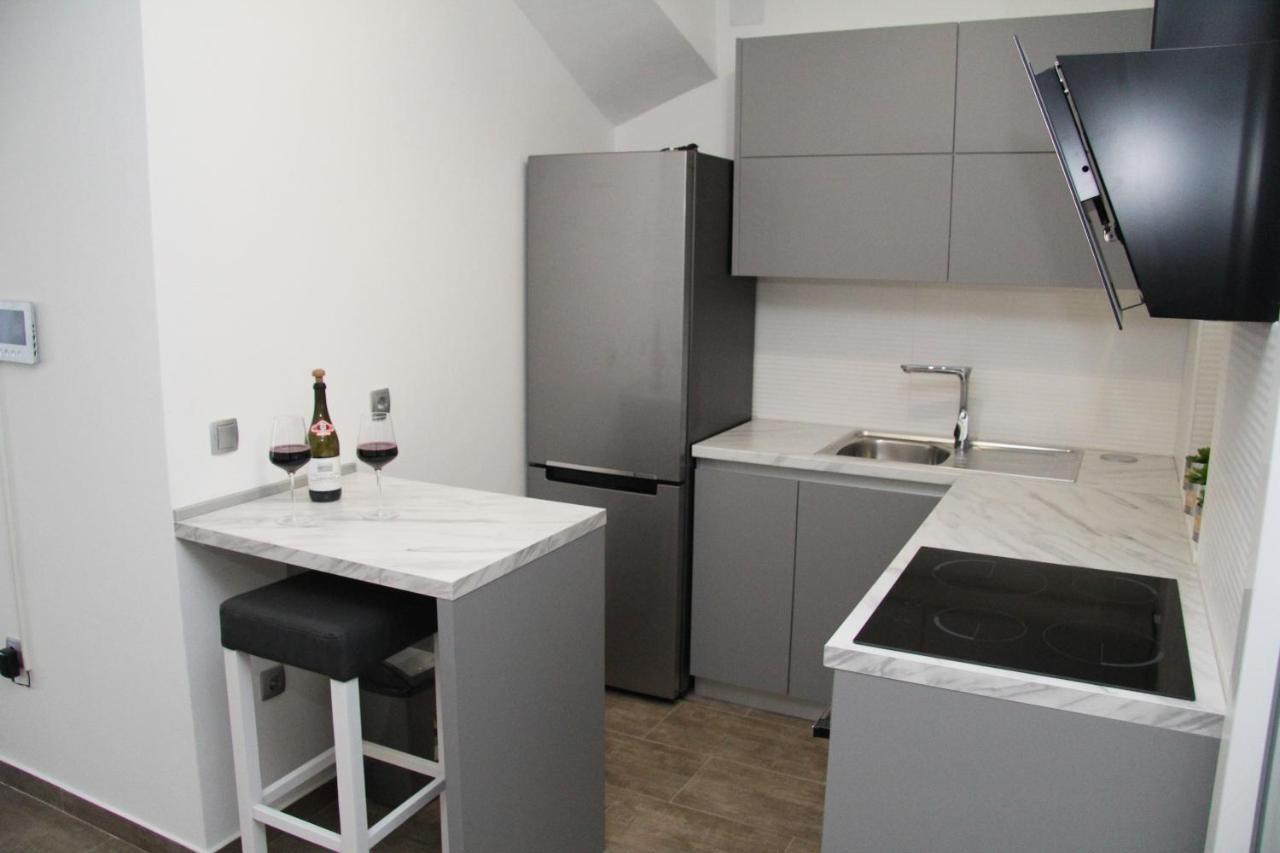 Apartman Ivana Biograd Na Moru Esterno foto