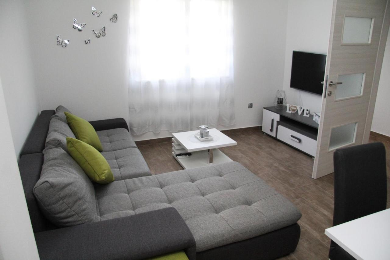 Apartman Ivana Biograd Na Moru Esterno foto