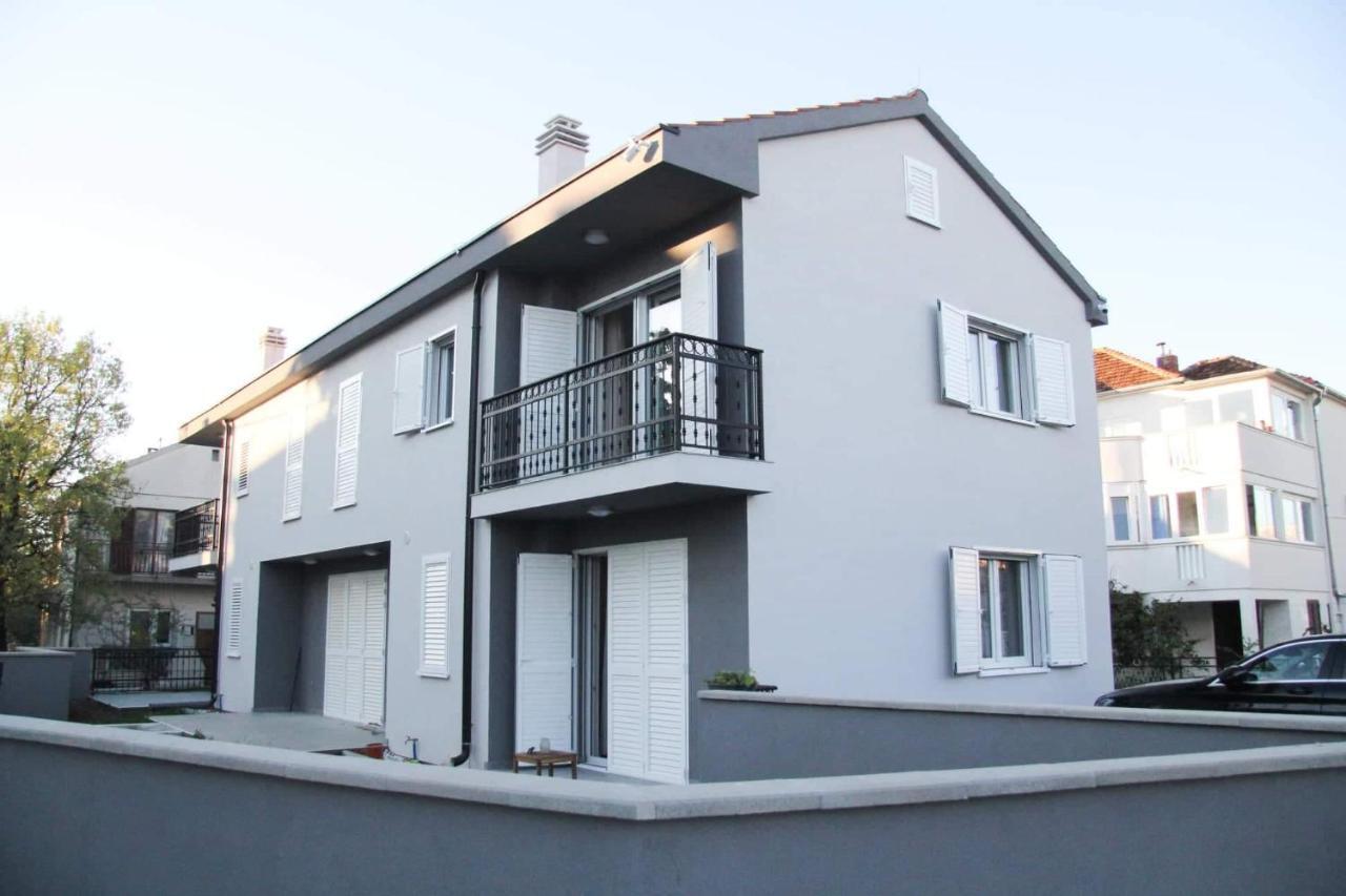 Apartman Ivana Biograd Na Moru Esterno foto
